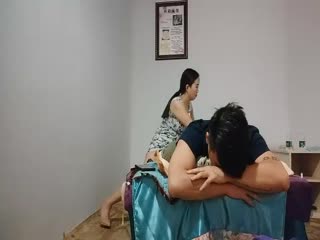 搞黄史泰龙勾搭女技师全程拍摄